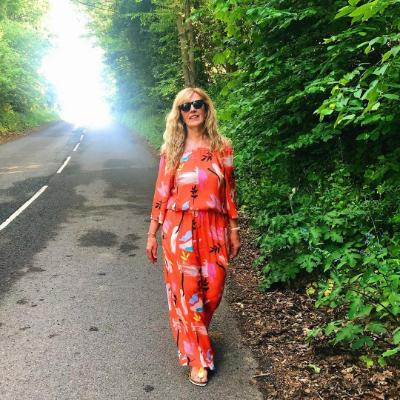 aurelia_art_-_not_sure_-_jenlegg_teescreatives