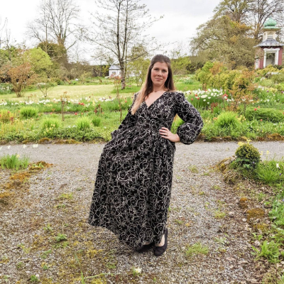 crowded_faces_-_jersey_-_ainsleymakesthings_2